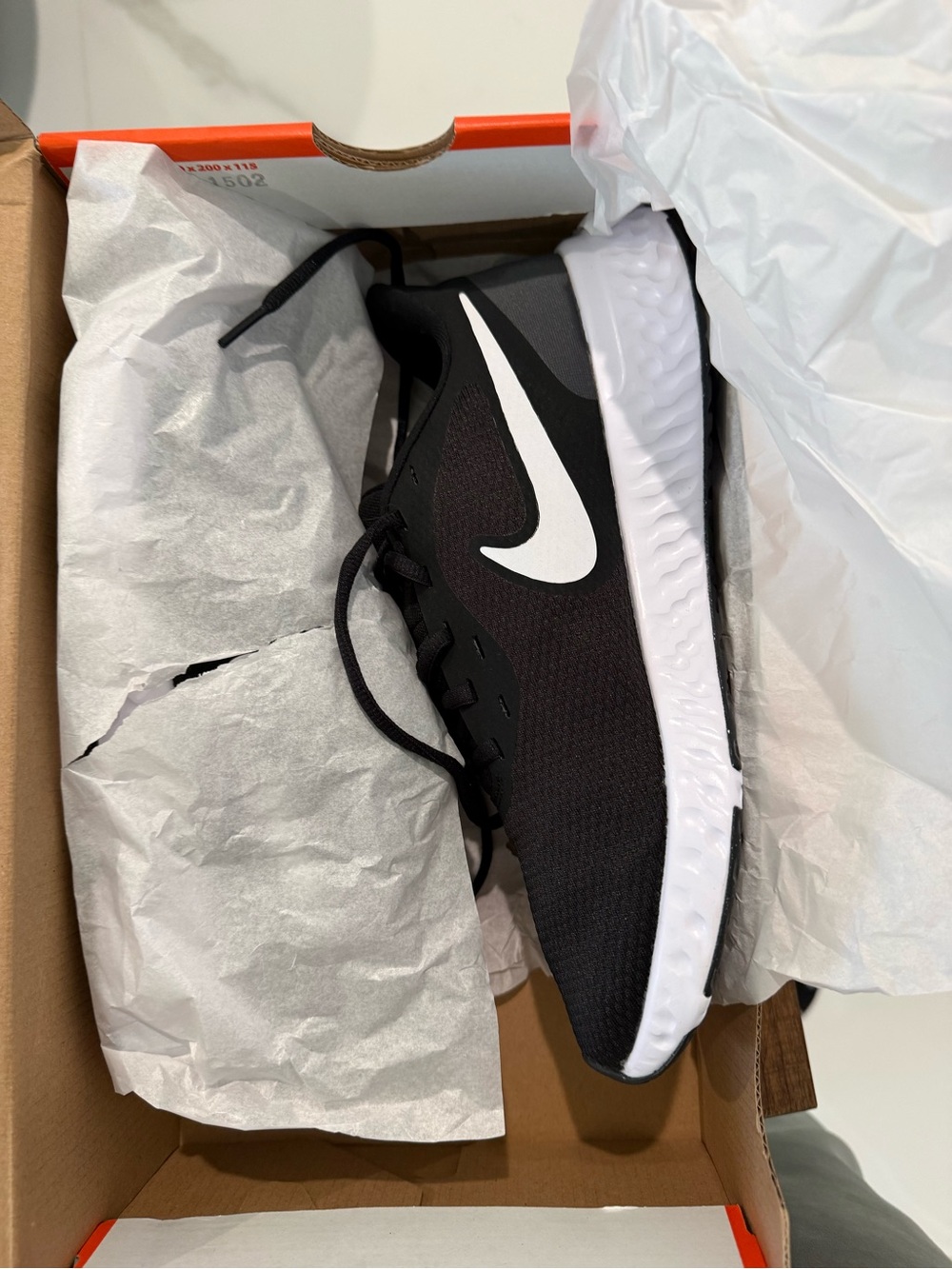 Women’s Nike shoes - Picture 2 of 4
